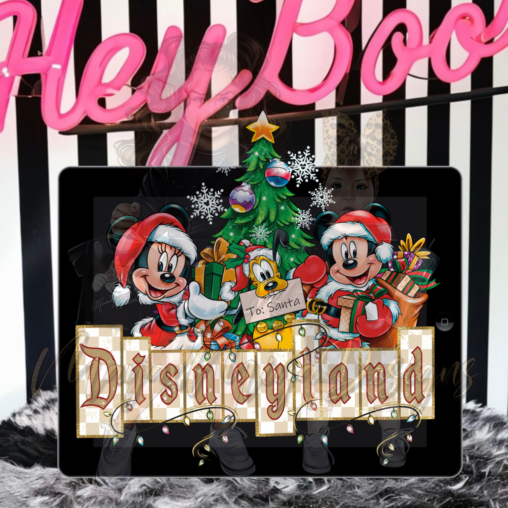 M MOUSE DLAND CHRISTMAS TIME PNG