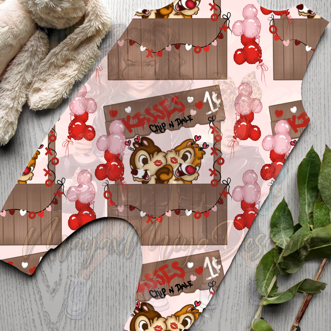 CHP N DLE KISSING BOOTH PNG SEAMLESS